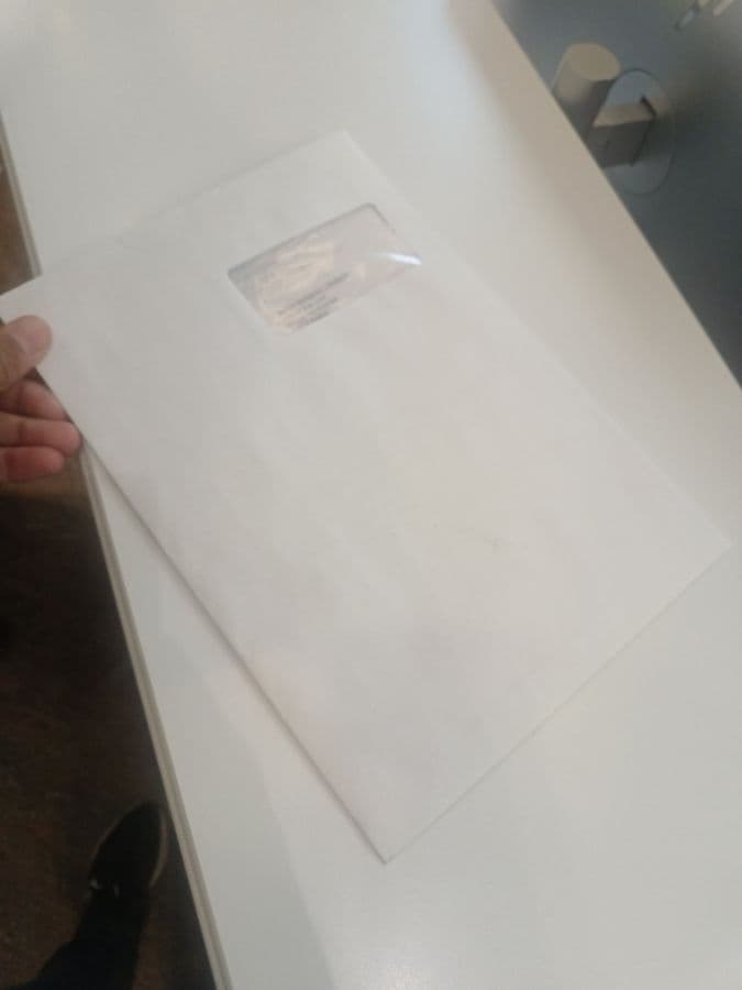 Livraison express d'une lettre à Paris 17